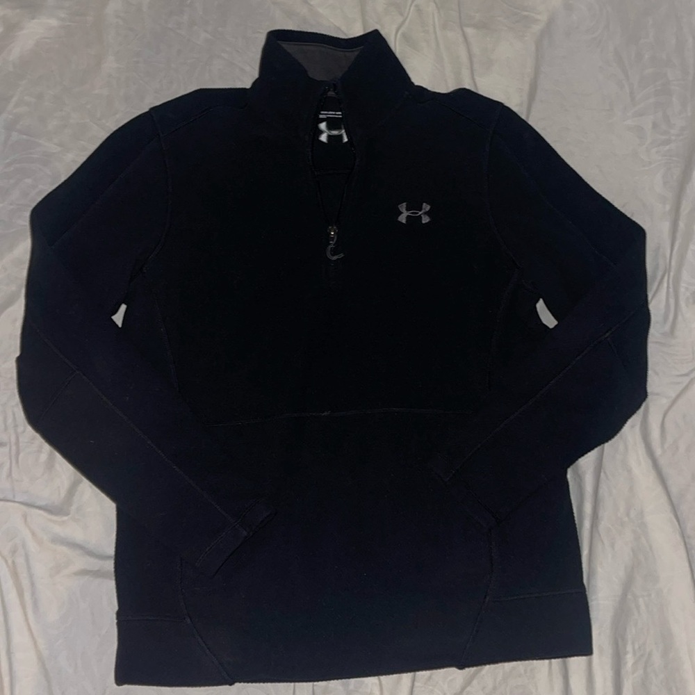 NWOT med textured pull over front pocket